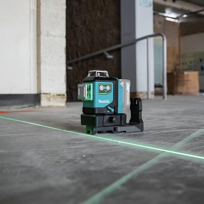 Makita Laserski 4D Nivelator za Precizne Radove + Stalak 150cm